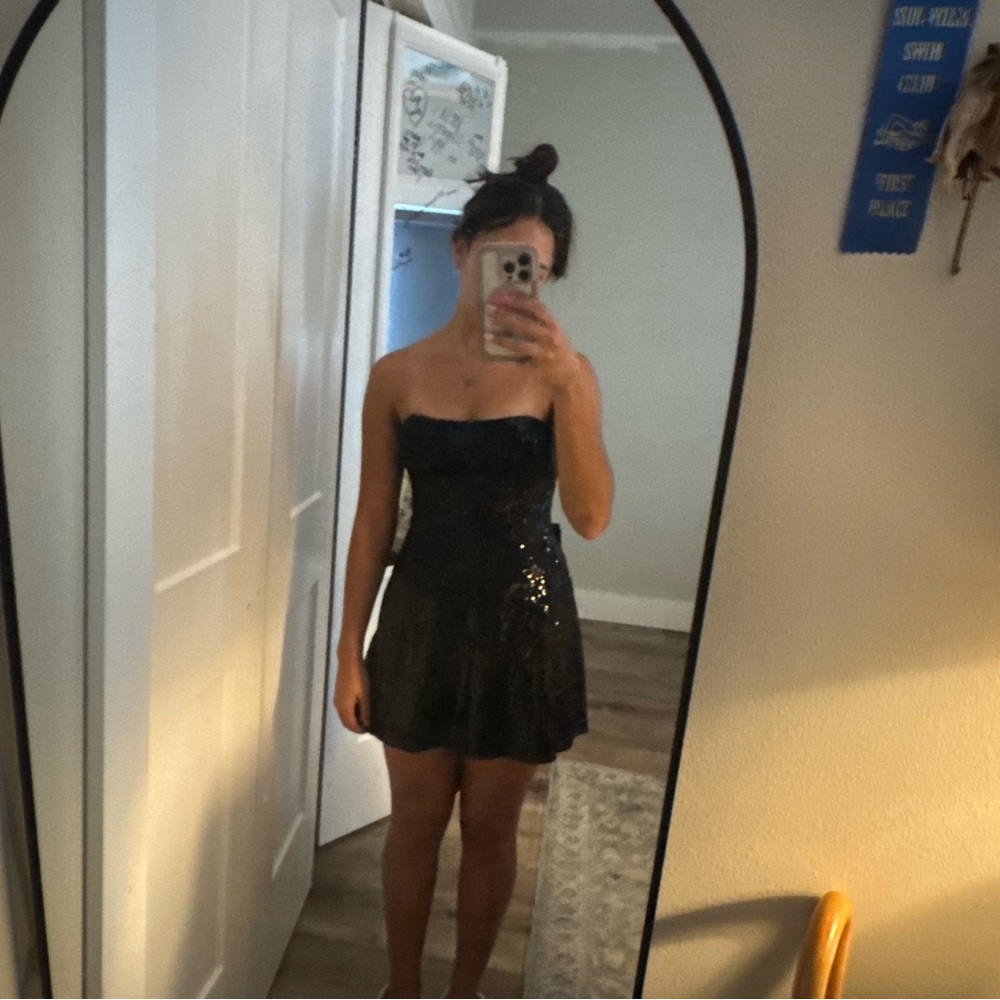 Lucy in the sky Black homecoming Sequin Strapless Dress
